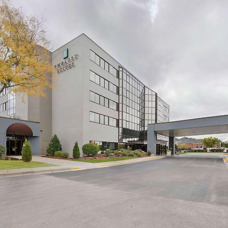 Embassy Suites By Hilton Milwaukee Брукфилд Экстерьер фото